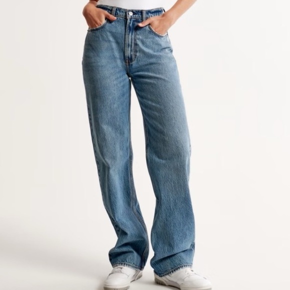 Abercrombie & Fitch Denim - Abercrombie & Fitch The Loose High Rise Jean